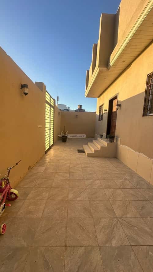 فيلا 312 متر مربع غربية على شارع 15م الزمرد، شمال جدة، جدة