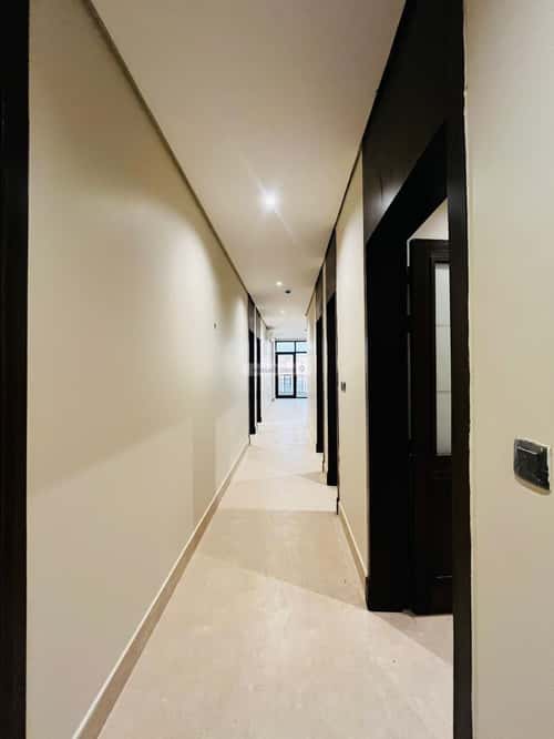Apartment with 5 Bedrooms Teebh, Aldammam