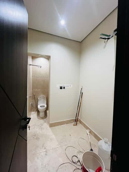 Apartment with 5 Bedrooms Teebh, Aldammam