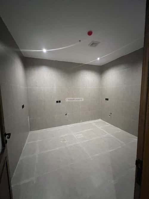 شقة نصف مفروشة 160 متر مربع ب 6 غرف الشعلة، الدمام