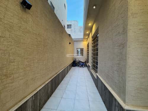 Villa 450 SQM Facing North on 18m Width Street Al-Muanisiyah, East Riyadh, Riyadh