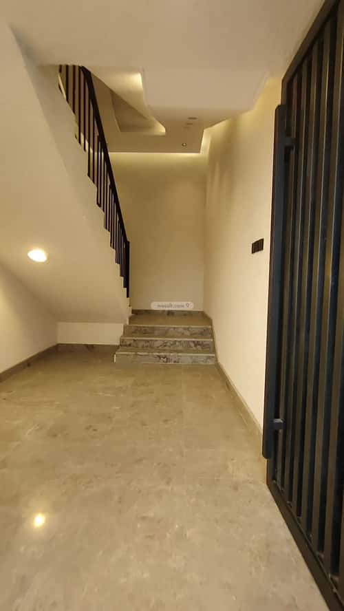 دور 268 متر مربع ب 9 غرف التعاون، خميس مشيط