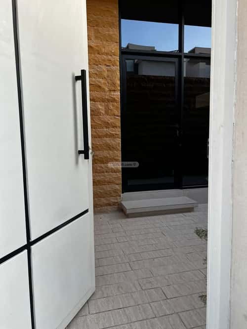 فيلا 360 متر مربع واجهة شمالية ب 6 غرف العارض، شمال الرياض، الرياض