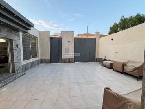 فيلا 450 متر مربع شمالية على شارع 18م المونسية، شرق الرياض، الرياض