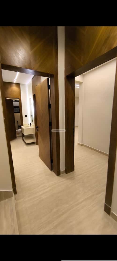 Floor 249 SQM with 6 Bedrooms Al-Awaly, West Riyadh, Riyadh