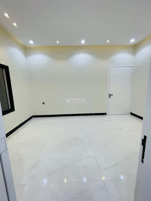 Floor 214 SQM with 6 Bedrooms Al-Wurud, Khamis Mushait