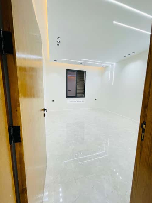 Floor 223 SQM with 6 Bedrooms The Honor, Khamis Mushait