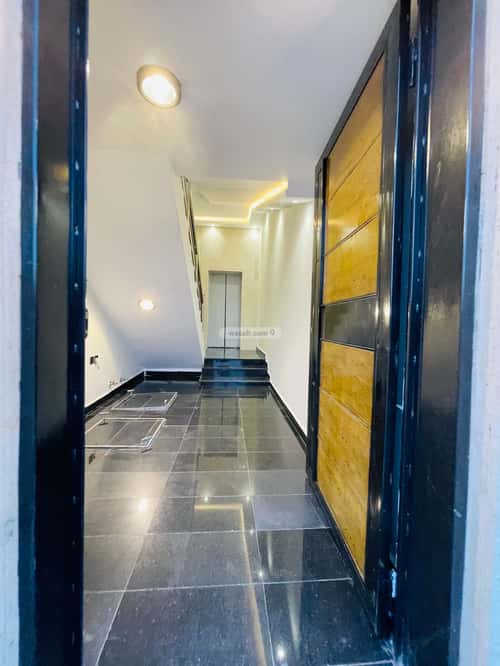 دور 225 متر مربع ب 6 غرف الظرفة، خميس مشيط