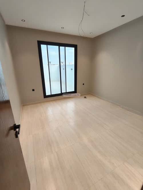 فيلا 519 متر مربع شمالية على شارع 15م الرحمانية، شرق جدة، جدة