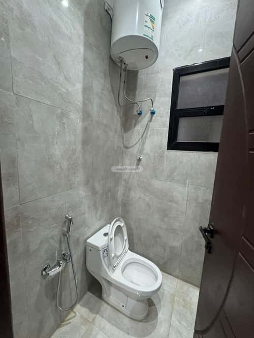 Building 750 SQM Facing South Bader, South Riyadh, Riyadh