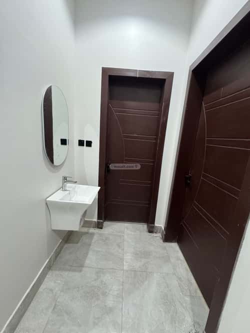 Building 750 SQM Facing South Bader, South Riyadh, Riyadh
