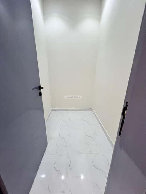 فيلا 450 متر مربع شمالية شرقية على شارع 30م ضاحية الإسكان، الطائف