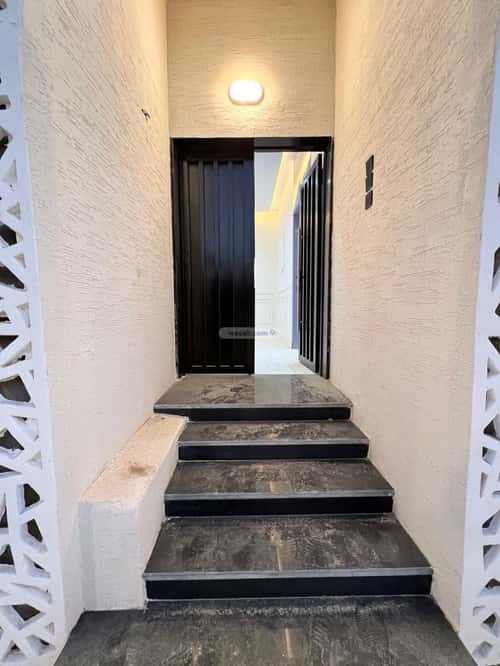 فيلا 450 متر مربع شمالية شرقية على شارع 30م ضاحية الإسكان، الطائف