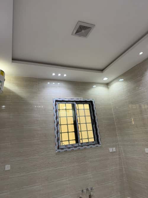 فيلا 189 متر مربع جنوبية على شارع 18م النظيم، شرق الرياض، الرياض