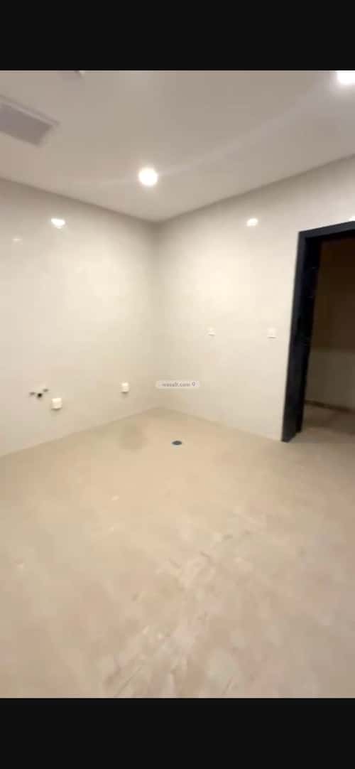 Villa 354 SQM Facing South with 3 Bedrooms Al-Janadriyah, East Riyadh, Riyadh