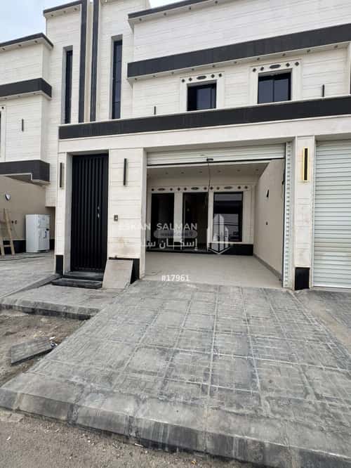 فيلا 292 متر مربع شمالية على شارع 18م بدر، جنوب الرياض، الرياض