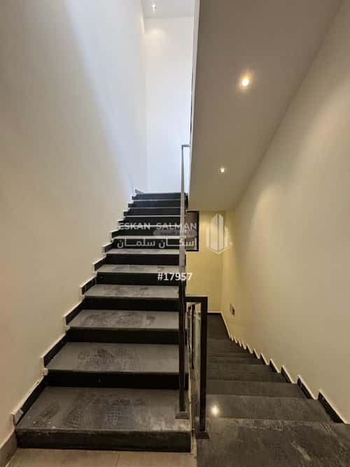 فيلا 289 متر مربع شمالية على شارع 20م بدر، جنوب الرياض، الرياض