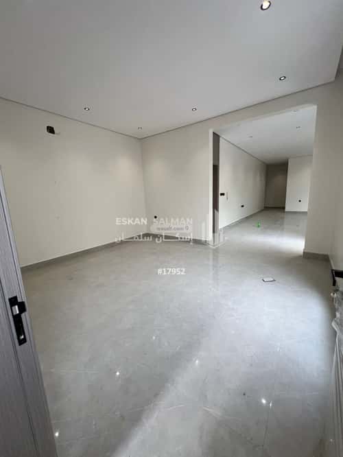 Floor 192 SQM with 5 Bedrooms Al-Janadriyah, East Riyadh, Riyadh