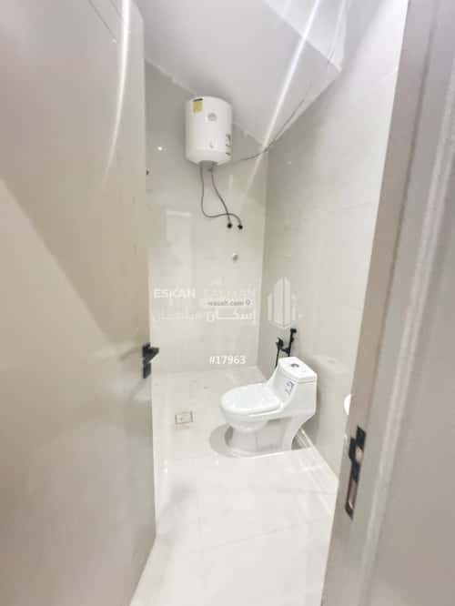 فيلا 278 متر مربع جنوبية على شارع 18م بدر، جنوب الرياض، الرياض