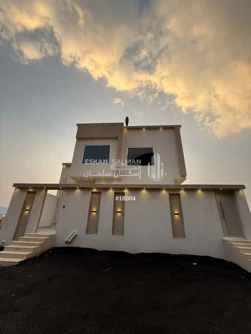 فيلا 420 متر مربع غربية على شارع 40م الحيلة الشرقي، محائل