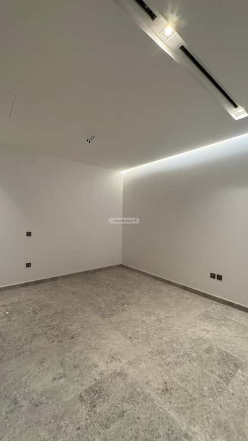 فيلا 525 متر مربع غربية على شارع 16م البحر، الخبر