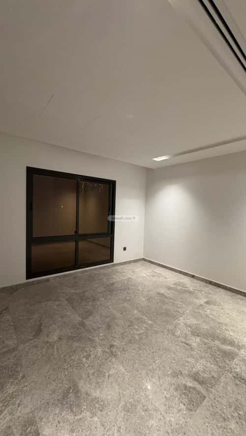 فيلا 525 متر مربع غربية على شارع 16م البحر، الخبر