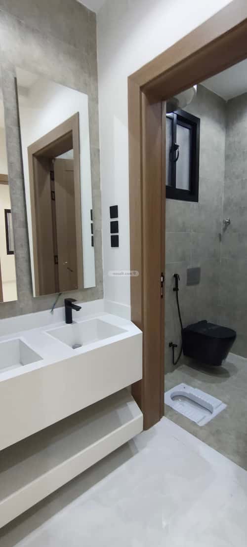 Floor 503 SQM with 6 Bedrooms Al-Qafilah, Khamis Mushait