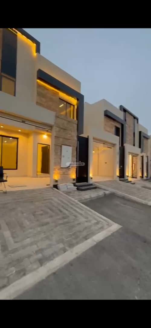 فيلا 245 متر مربع شرقية على شارع 15م عكاظ، جنوب الرياض، الرياض