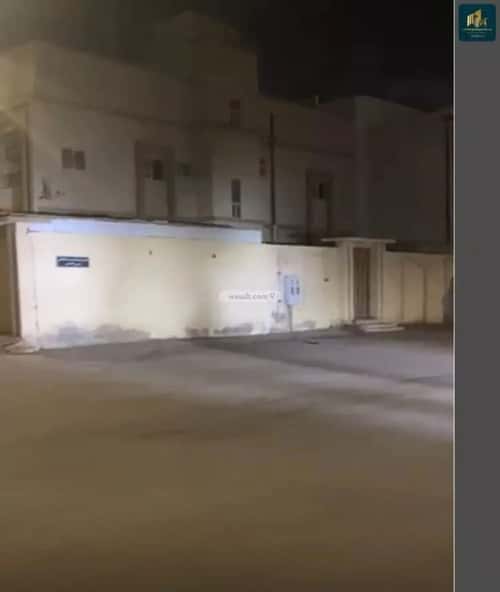 Villa 420 SQM Facing North East on 22m Width Street Tuwaiq, Al Kharj