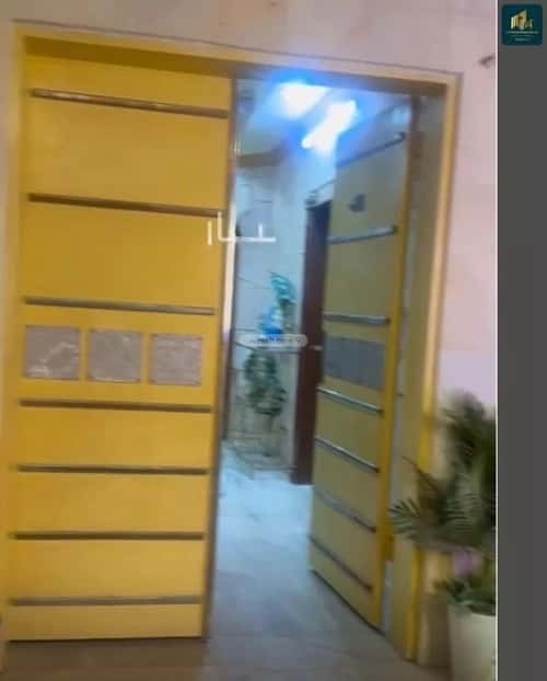 فيلا 400 متر مربع جنوبية غربية على شارع 15م شبرا، غرب الرياض، الرياض