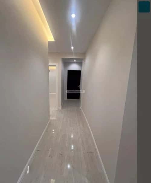 فيلا 200 متر مربع جنوبية على شارع 10م السويدي، غرب الرياض، الرياض