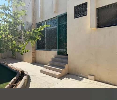 فيلا 500 متر مربع شمالية شرقية على شارع 15م الزهرة، غرب الرياض، الرياض