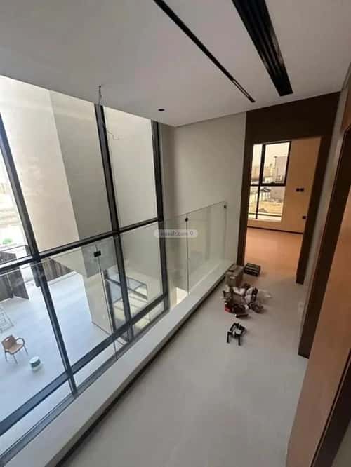 فيلا 285 متر مربع جنوبية شرقية على شارع 15م العارض، شمال الرياض، الرياض