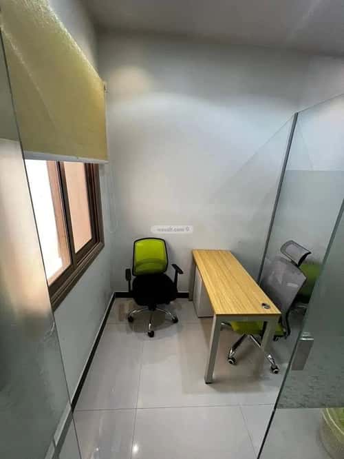 884 sqm office in Al Aridh