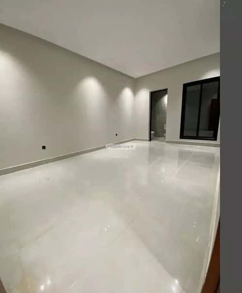 Floor 260 SQM with 7 Bedrooms Ar-Rimal, East Riyadh, Riyadh