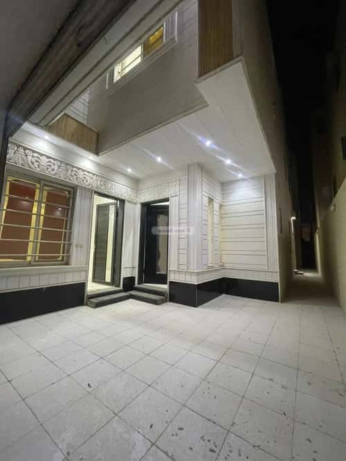 فيلا 312 متر مربع واجهة غربية ب 7 غرف الرمال، شرق الرياض، الرياض