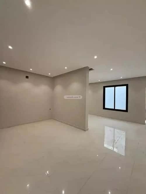 فيلا 839 متر مربع شرقية على شارع 15م عقرباء، الجبيلة