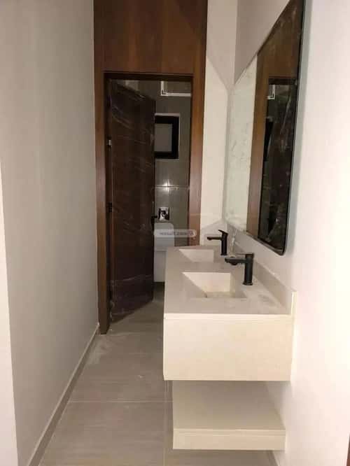 6 bedroom villa in Al Mahdiyyah