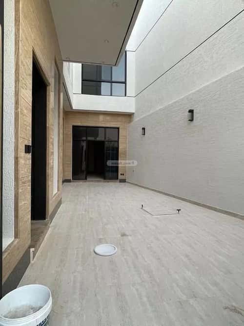 6 bedroom villa in Al Mahdiyyah