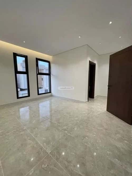 فيلا 349 متر مربع شمالية على شارع 15م المهدية، غرب الرياض، الرياض