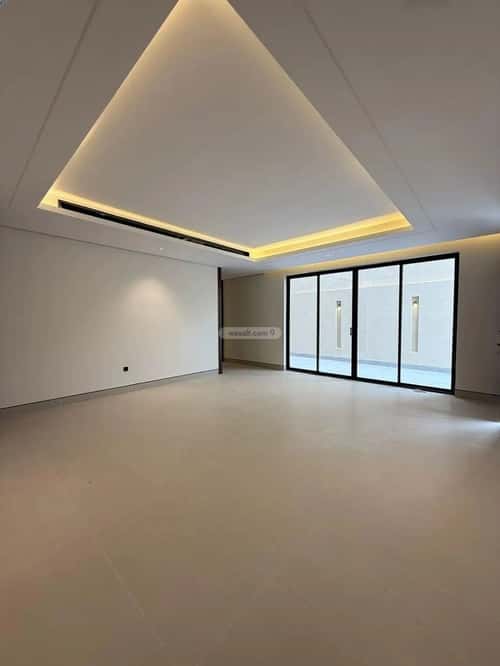 6 bedroom villa in Al Mahdiyyah