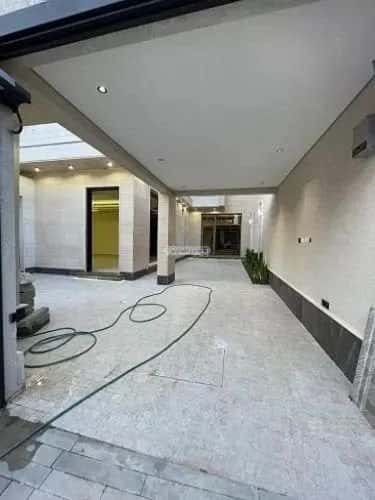 6 bedroom villa in Al Mahdiyyah