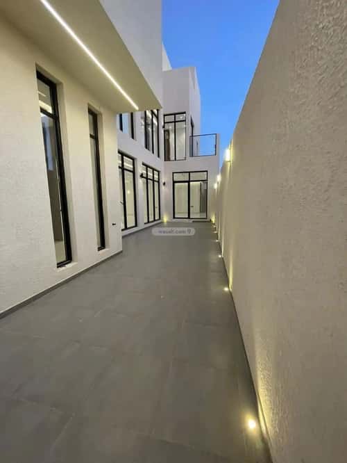 6 bedroom villa in Al Mahdiyyah