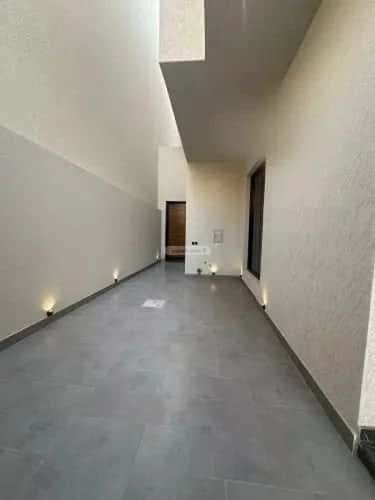 5 bedroom villa in Al Mahdiyyah