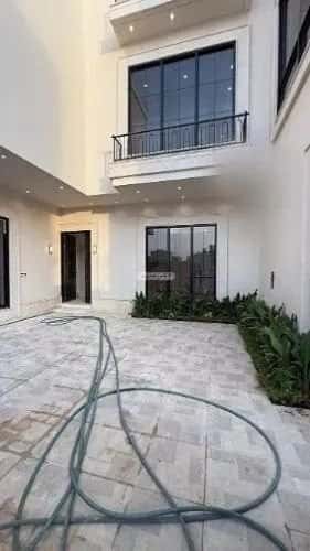 5 bedroom villa in Al Mahdiyyah
