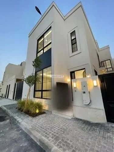 6 bedroom villa in Al Mahdiyyah