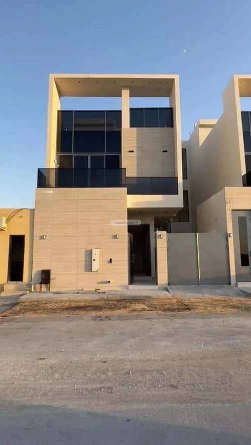 Villa 550 SQM Facing North on 20m Width Street Al-Mahdiyah, West Riyadh, Riyadh