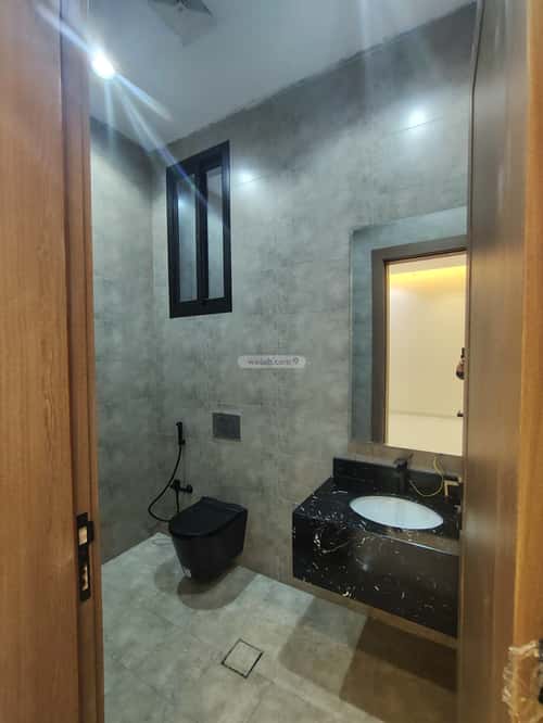 Floor 364 SQM with 7 Bedrooms Al-Wurud, Khamis Mushait