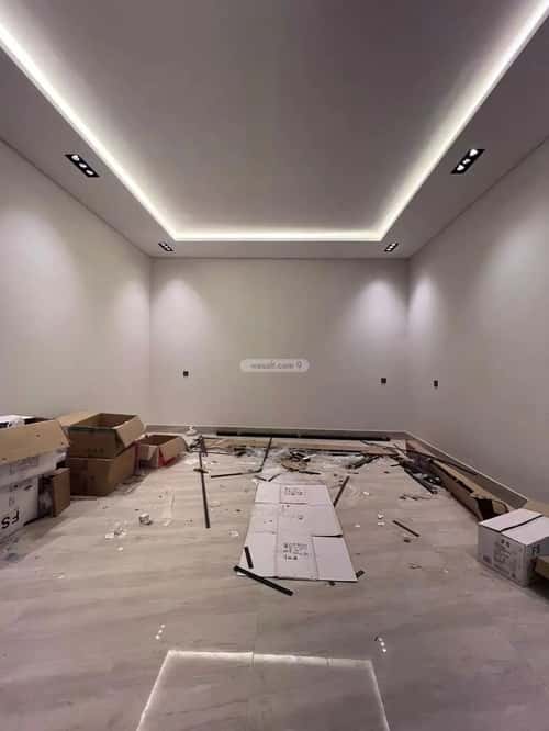 Villa 400 SQM Facing South East on 18m Width Street Ar-Rimal, East Riyadh, Riyadh