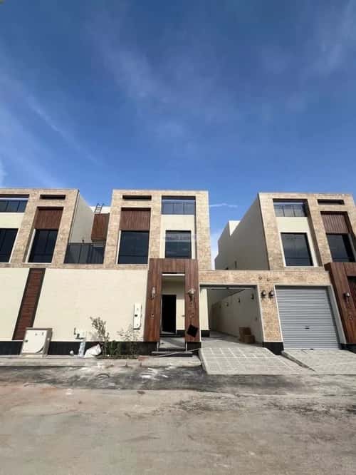 5 bedroom villa in Al Rimal